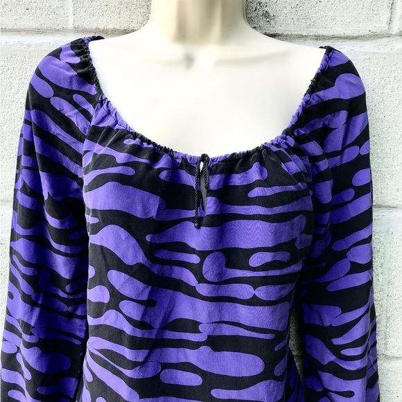 ANTHRO WHAT GOES AROUND COMES AROUND S Zebra Print Silk Blouse Black On Purple - Picture 6 of 9